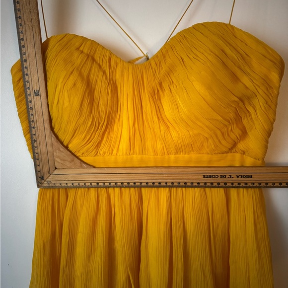 Elegant Yellow Spaghetti Strap Dress - Picture 5 of 10